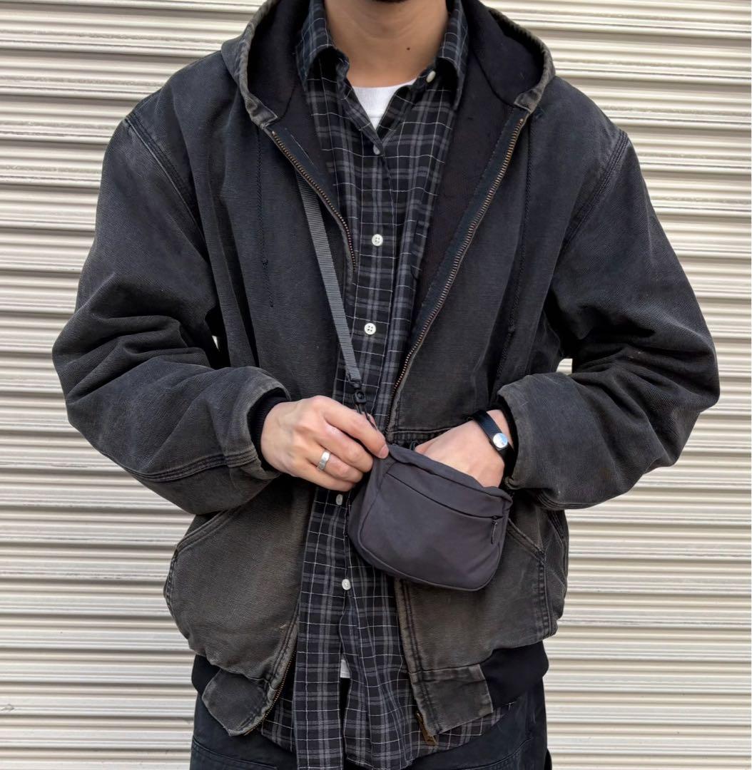 希少】90s Carhartt 黒フェード アクティブジャケット USA製 - メルカリ