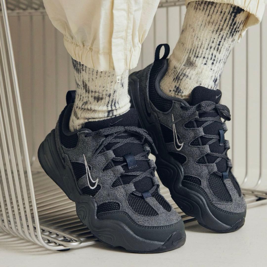 ナイキ テック ヘラ / Nike Tech Hera スミクロ - メルカリ