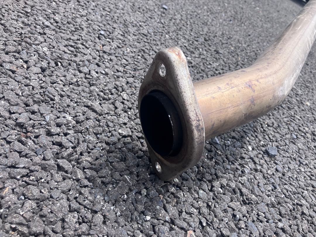 アクセラスポーツ 中間ストレートマフラー - メルカリ