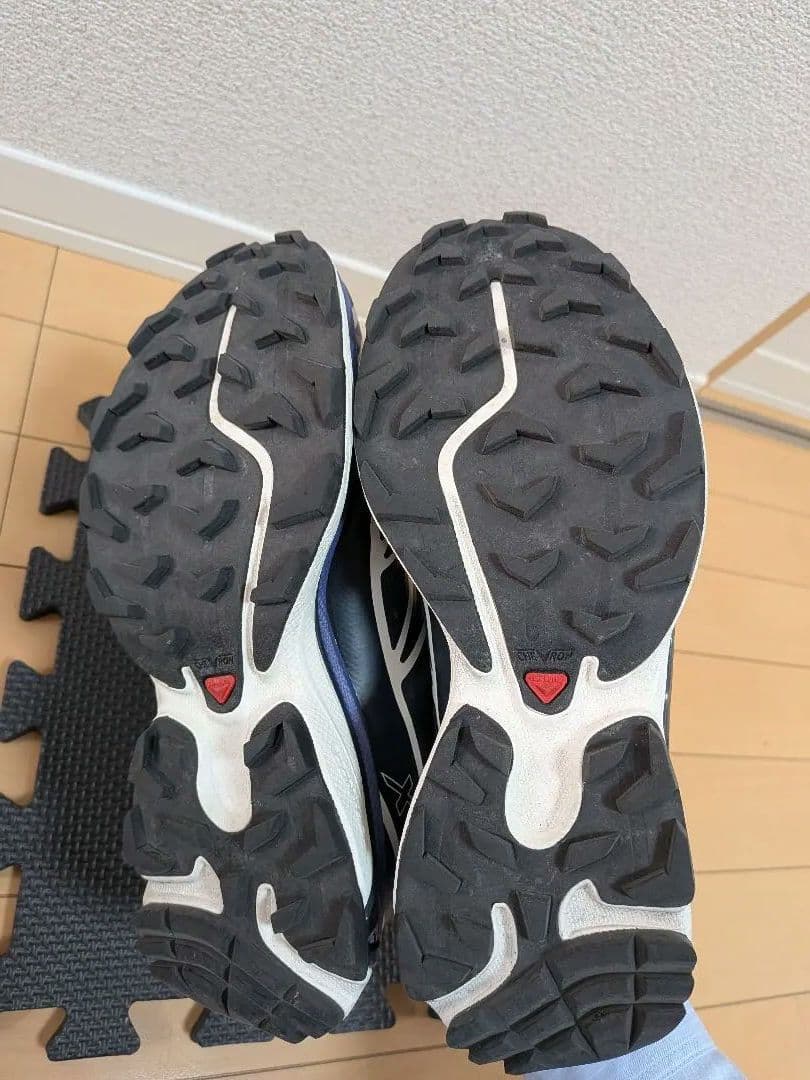 SALOMONスニーカー　ブルー XT-6 GTX 23.5cm