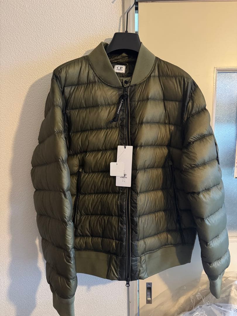 C.P. company D.D. shell bomber ダウン 新品M C.P. Company D.D. Shell パデッド ボンバージャケット | グリーン