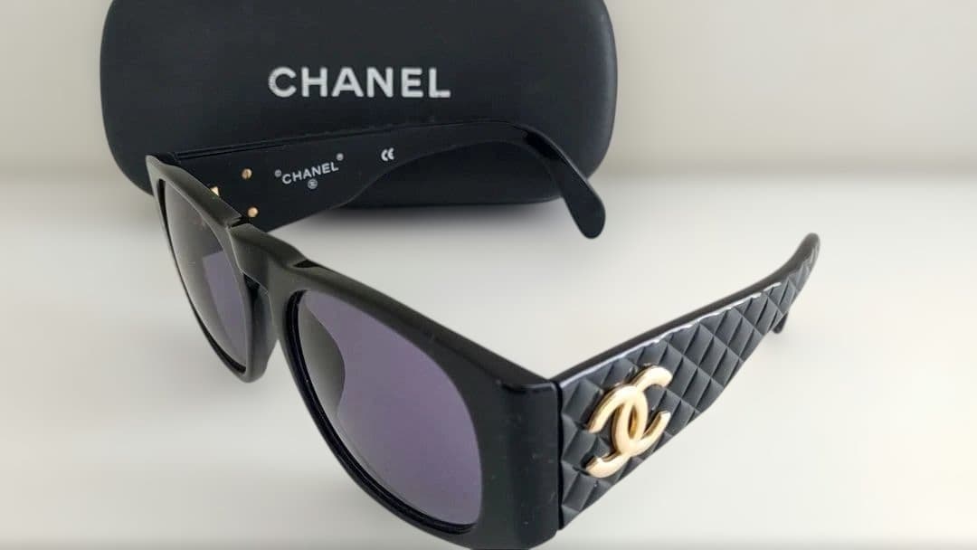 美品 CHANEL ブラック サングラス ケース付き - メルカリ