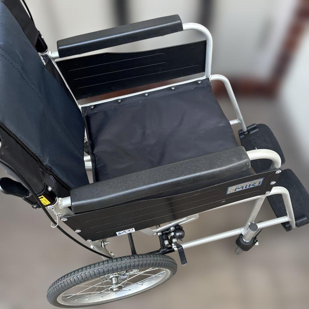 折りたたみ式 ネイビー 介助用車椅子wheel chair MIKIブレーキ付き