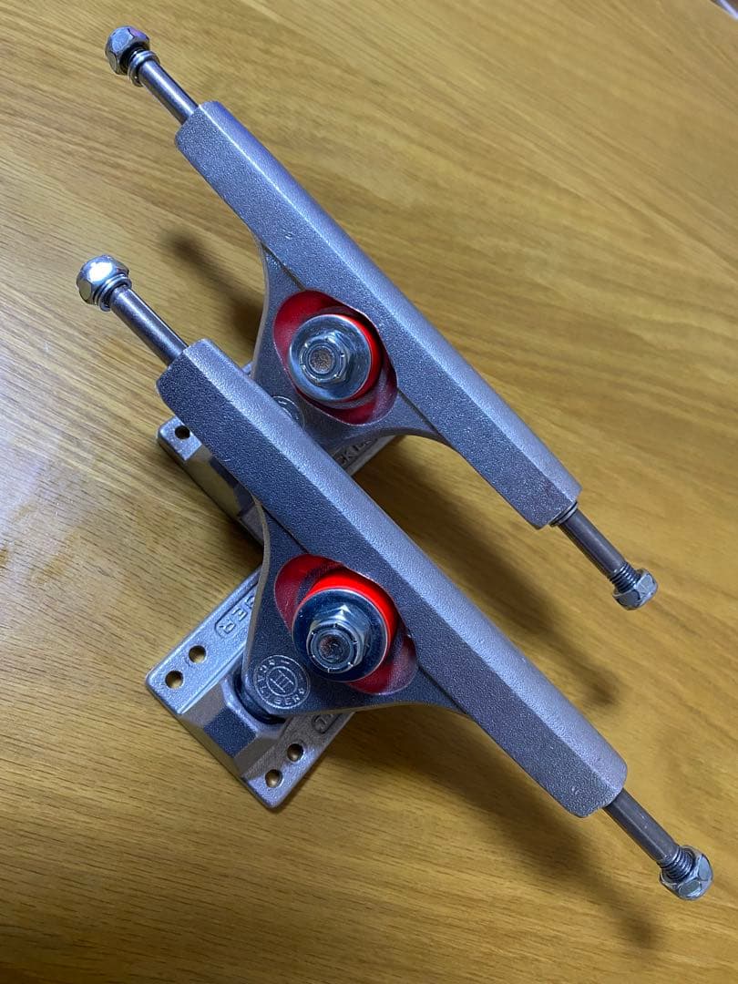 Caliber III 158mm 44º Raked ダウンヒル トラック k*u様 Caliber III 158mm 44º Raked ダウンヒル ト - メルカリ