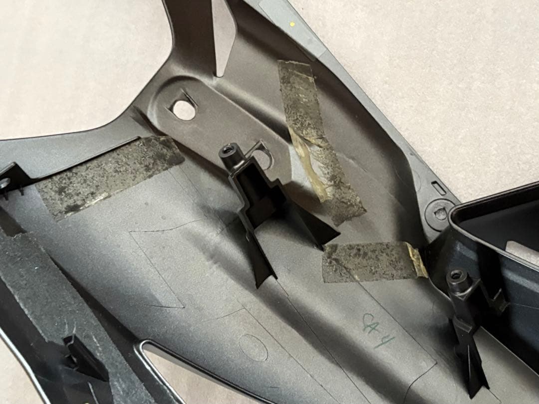 新品 新車外し zx4r 純正アッパーカウル グレー - メルカリ