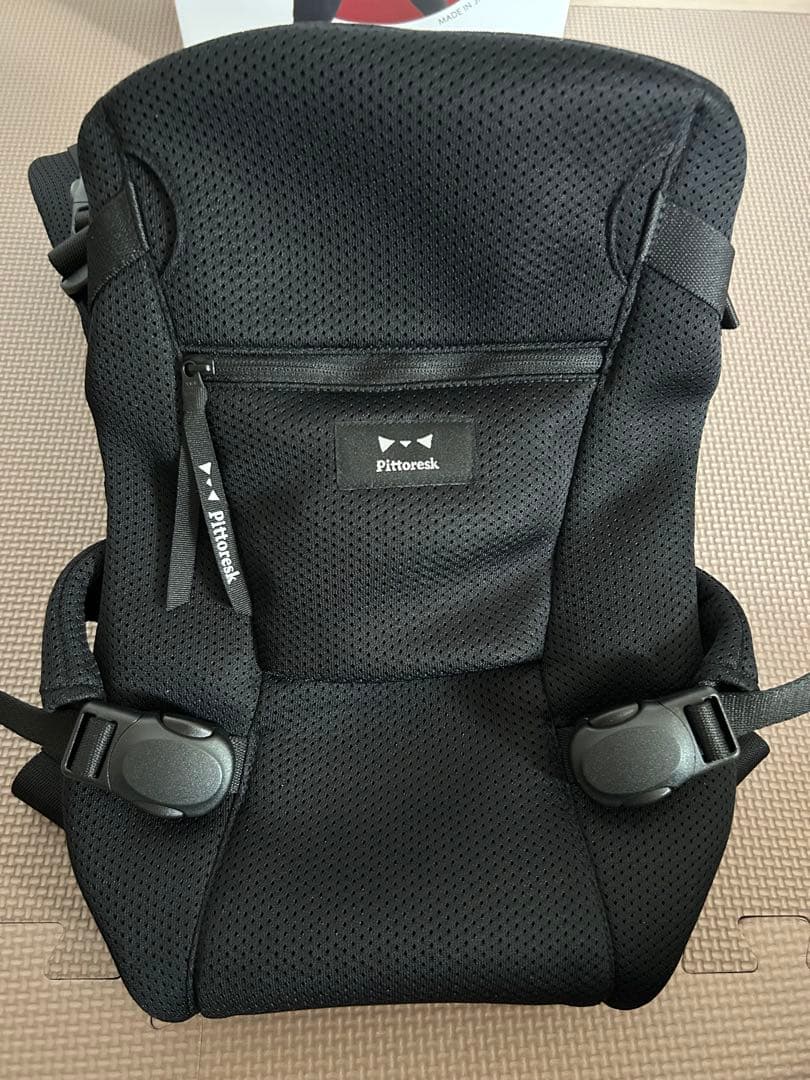 美品】ピトレスク ベビーキャリア ファースト ブラック 抱っこ紐