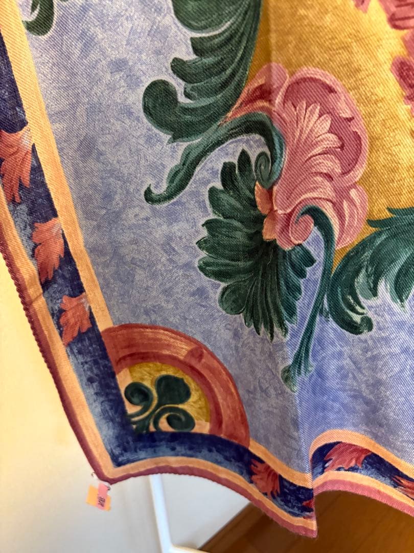 イタリア製 カシミヤ50%✖️シルク50% 大判スカーフ