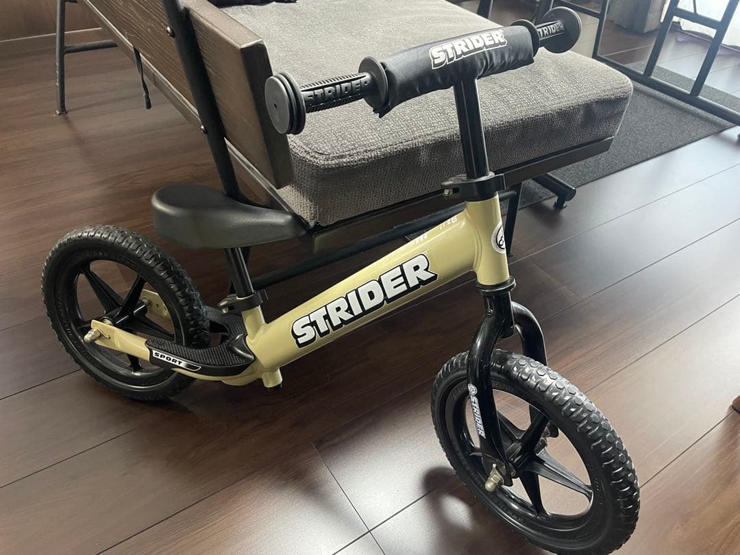 限定サファリカラー STRIDER スポーツモデル 2024 15周年記念モデル 2024年期間限定販売の新色が登場】ストライダー(スポーツモデル