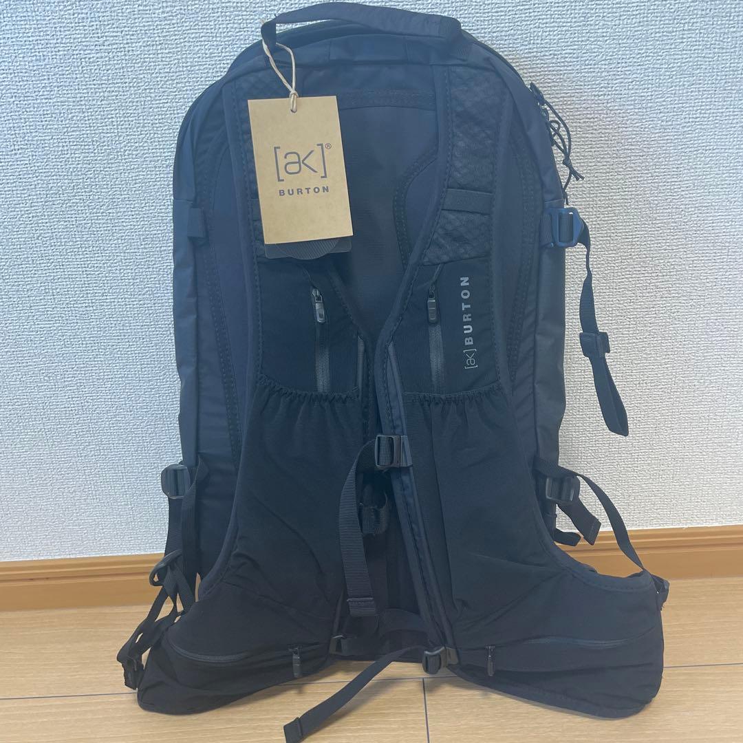 Burton【ak】 SURGENCE TOUR 18L - メルカリ