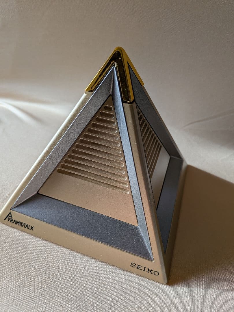 稀少】SEIKO ピラミッド型置時計 スピーカー機能付き - メルカリ