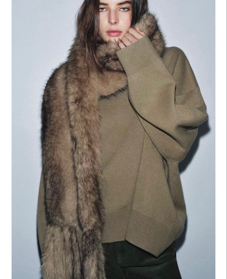 大人気 即完売商品 フェイクファーフリンジ付きプレーンスカーフ