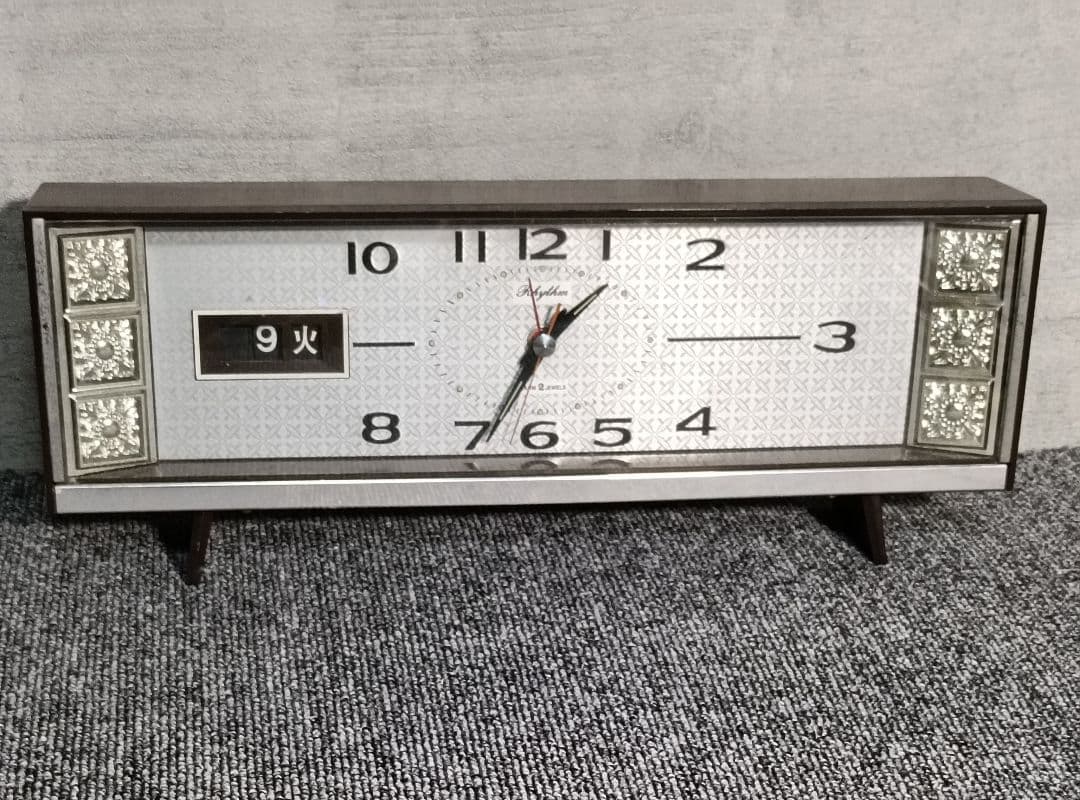 Rhythm アナログゼンマイ式置時計、木目調 2 Jewels可動品 - メルカリ