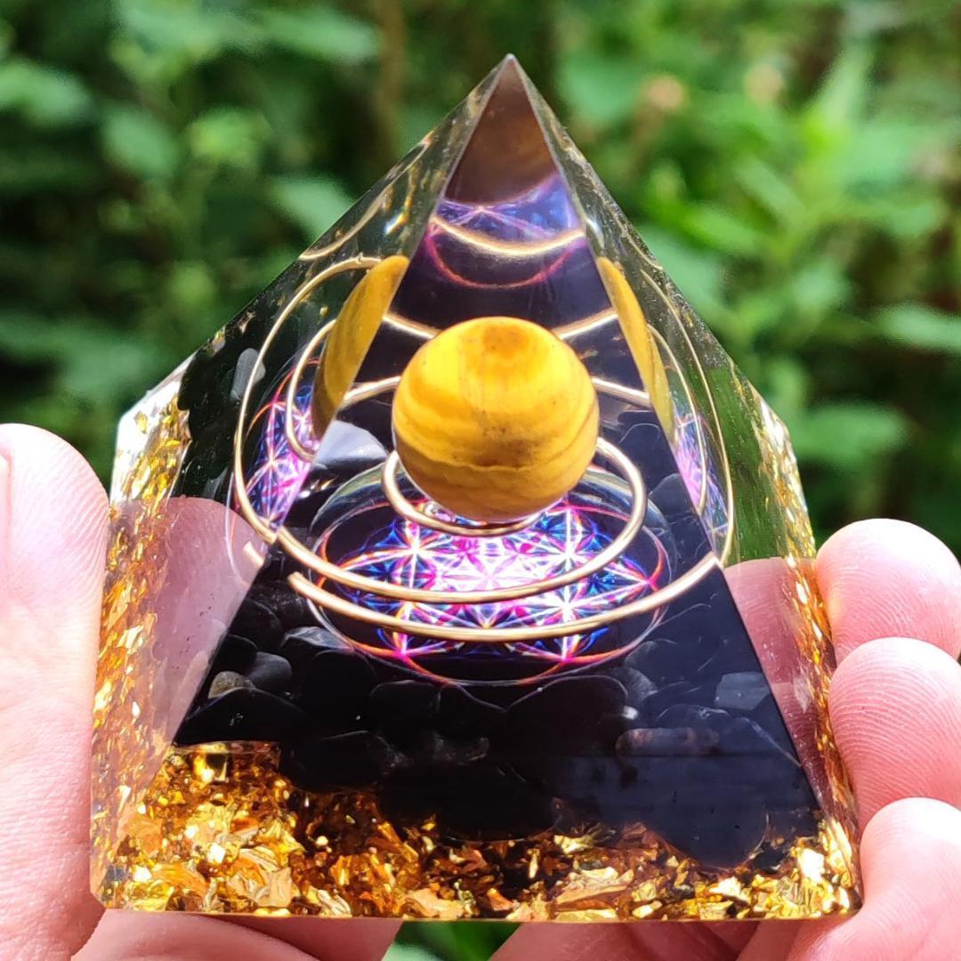 開運 オルゴナイト ピラミッド 健康 金運 タイガーアイ 黒曜石 - メルカリ