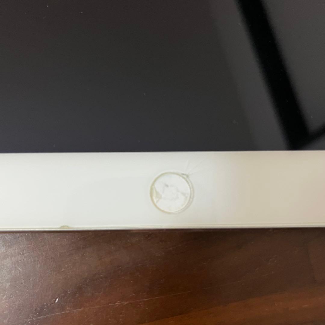 ジャンク品】Apple iPad シルバー 本体 - メルカリ