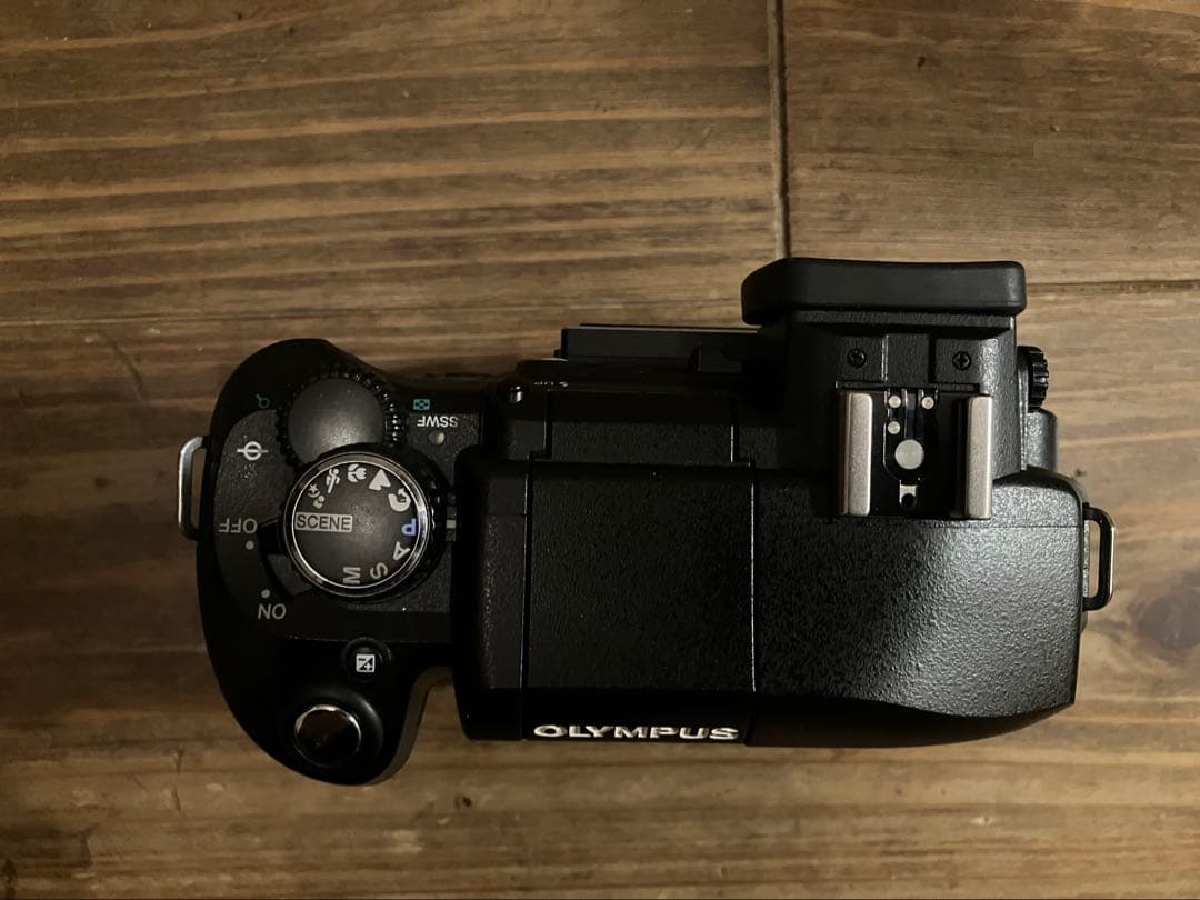 OLYMPUS E-330 デジタル一眼レフカメラ シャッター回数5250回 - メルカリ