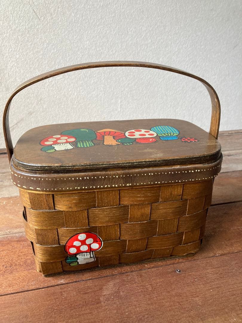 キノコ 木製バスケット　カゴバッグ 楽天市場】ふた付き バスケット きのこ型 バッグ かごバッグ キノコ