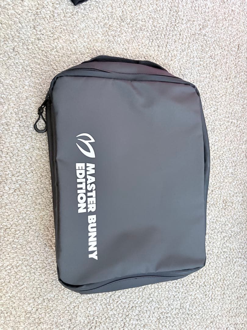 MASTER BUNNY EDITION キャリーケース ブラック - メルカリ