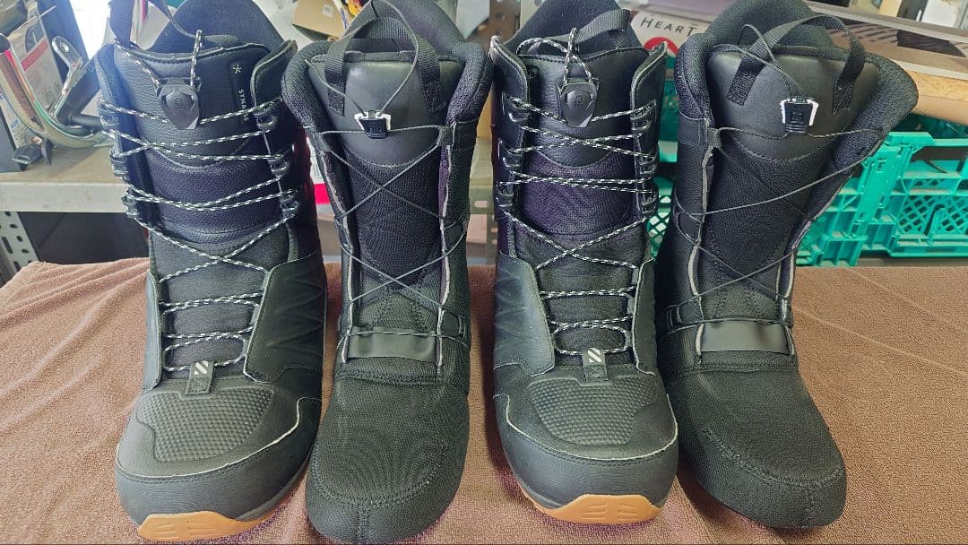 サロモン シナプス ワイド 28センチ SALOMON Synapse 美品 - メルカリ