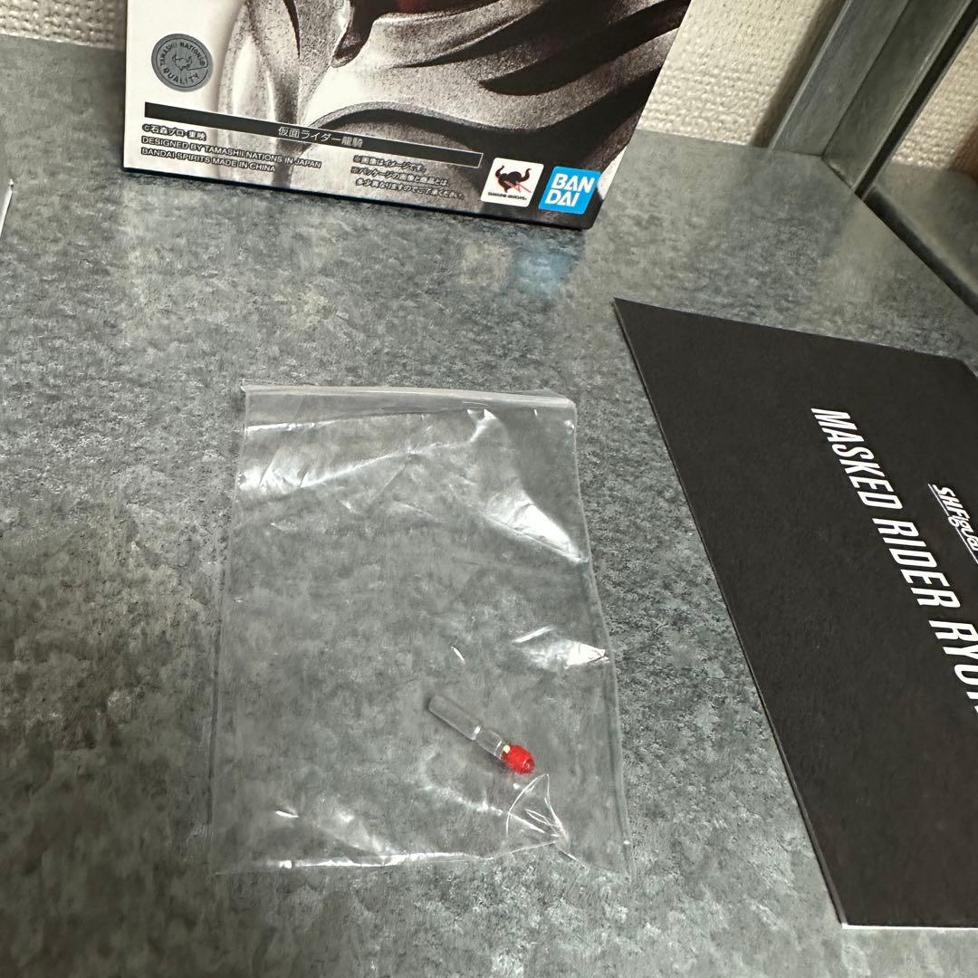 S.H.Figuarts 仮面ライダー龍騎　真骨彫製法　フィギュアーツ