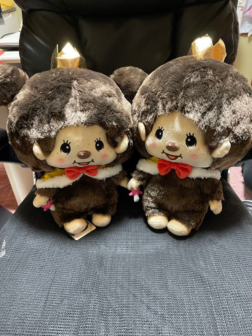 モンチッチアニバーサリーBIGぬいぐるみ 王冠付き 2種セットです