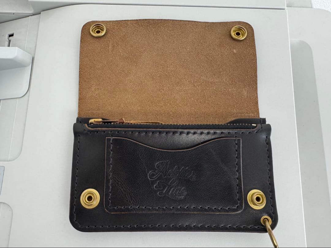 Additive and Line ミドルトラッカーウォレット 新古品 即納品 - メルカリ