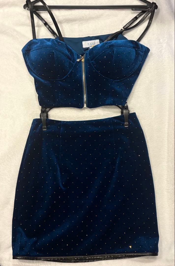 RANS（ランズ）ベロアセットアップミニドレスクリーニング済ほぼ未使用新品 000000001285_yCytSRm.jpg