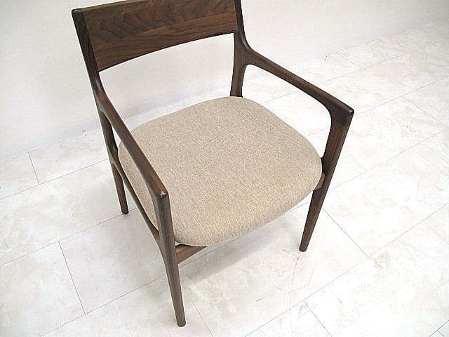 展示品 リグナ ソアーアームチェア ウォールナット ダイニングチェア