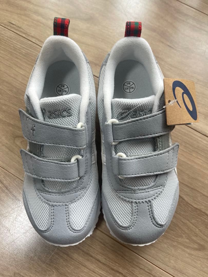 アシックス × familiar スニーカー 18.0cm グレー