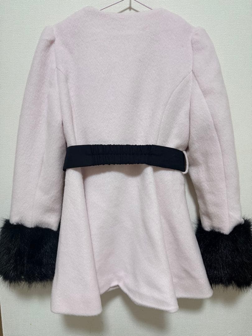 pium コート ハートボタンリボンベルトシャギーコート ピンク - メルカリ