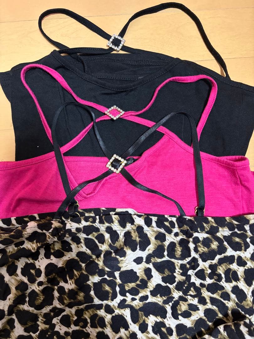 スキニーリップ クロスキャミソール Skinny Lip - スキニーリップ クロスキャミの通販 by らら 's shop