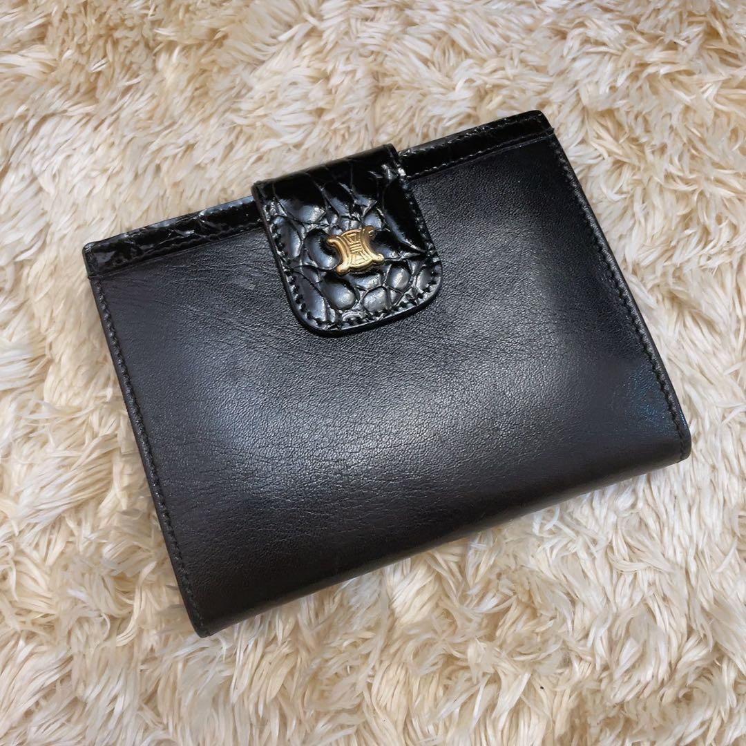 CELINE 二つ折り財布 ブラック　ヴィンテージセリーヌ 楽天市場】CELINE セリーヌ Triomphe Embossed Bi-Fold Wallet 二