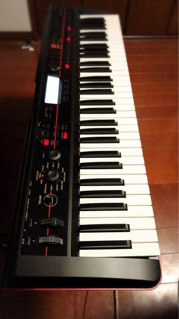 KORG コルグ KROSS-61 シンセサイザー キーボード 61鍵盤 美品 KORG KROSS2-61 MB （Super Matte Black） 61鍵盤 KROSS261 コルグ