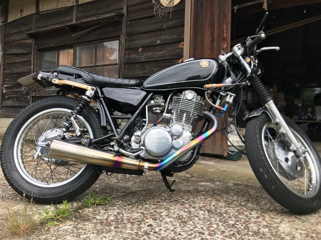 kiri サマ専用sr400FRP製リアフェンダー GOODS製 - メルカリ