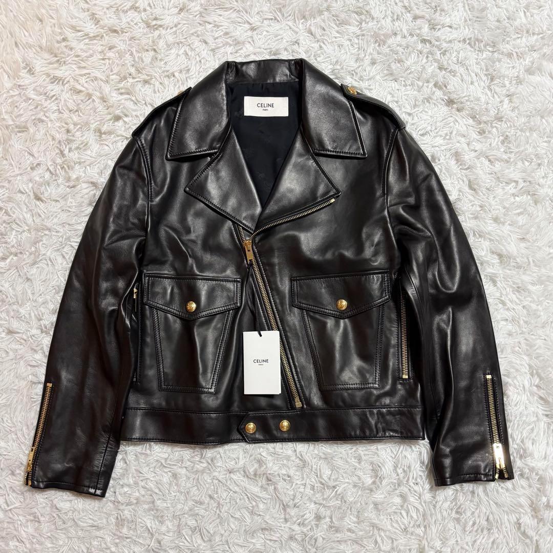 未使用　新品　CELINE 22AW ラムレザーライダース 42 黒　金ボタン 未使用 新品 CELINE 22AW ラムレザーライダース 42 黒 金ボタン - メルカリ