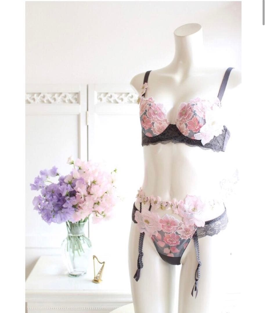 【サルート】希少G65 《新品》日本の花嫁03G プッシュアップブラソングセット