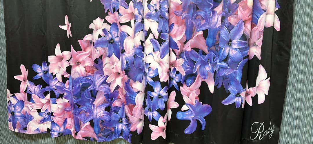 Rady エレガンスフラワー カーテン セット - メルカリ