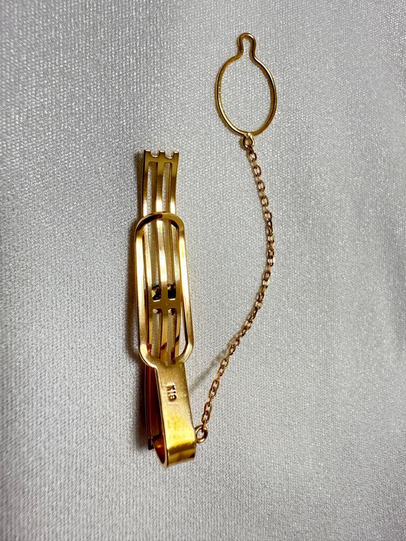 あ*3様 【金相場高騰】K18 タイピン チェーン付き 総重量約3.8g - メルカリ