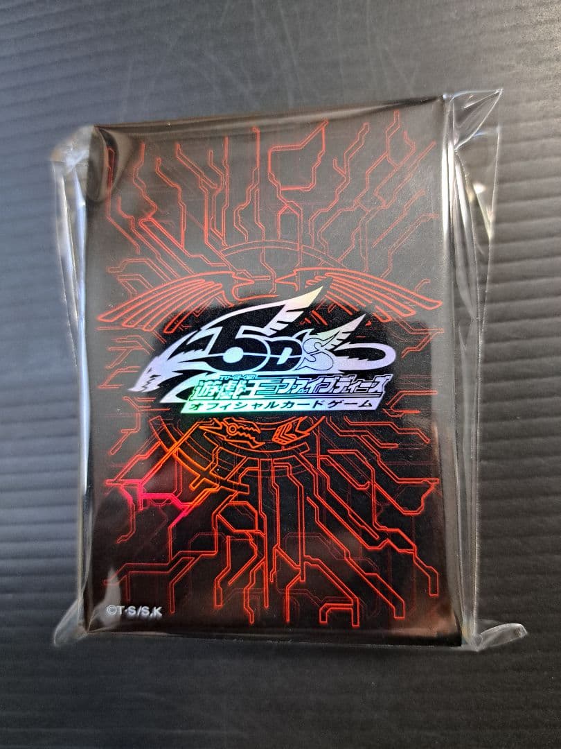遊戯王5D's デュエリストカードプロテクター スリーブ 竜の紋章 レッド