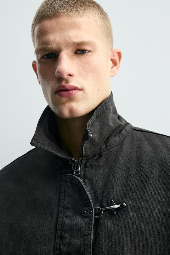 ZARA ザラ クロップドフィットトグルボタンジャケット L - メルカリ