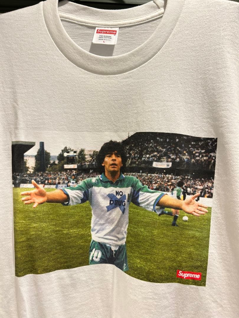 supreme マラドーナ tee - メルカリ