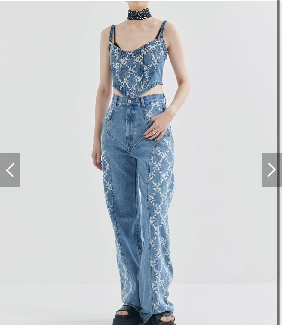 FETICO FLOWER EMBROIDERED WIDE JEANS - メルカリ