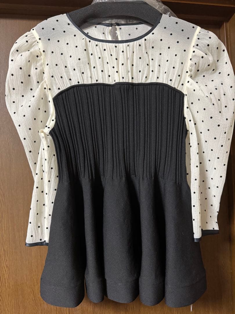 新品】jusglitty ジャスグリッティー シアーブラウスレイヤードニット