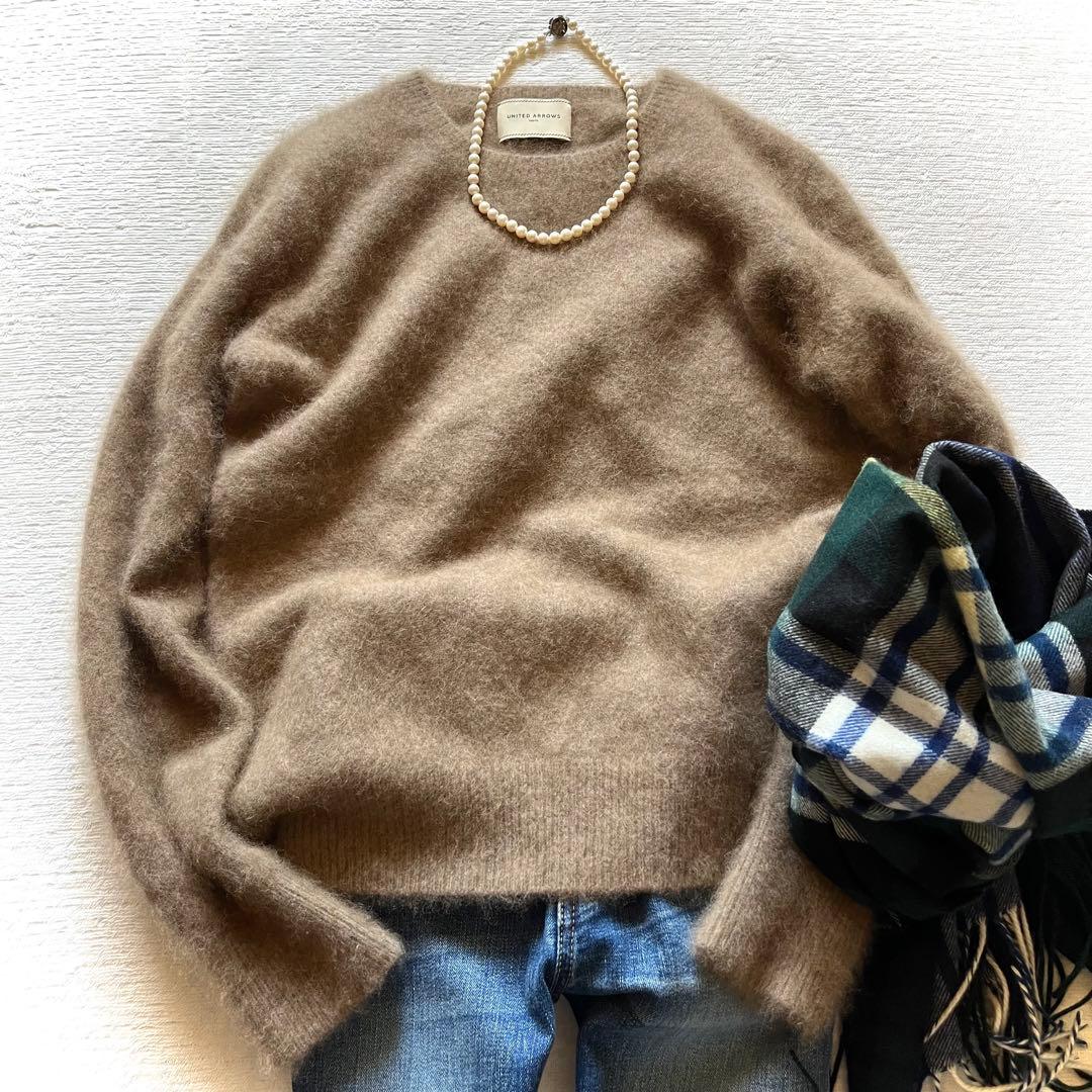 美品】UNITED ARROWS ファークルーネックニット ラクーン カシミヤ