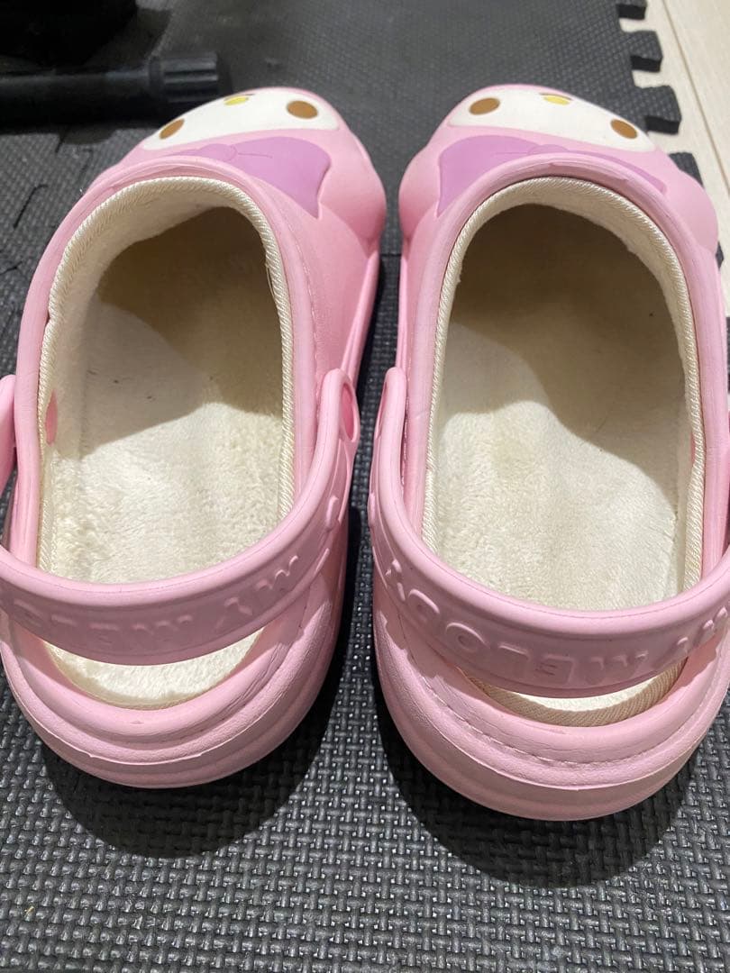 マイメロディ スリッパ サンダル クロックス ボア付き 箱付きの通販は