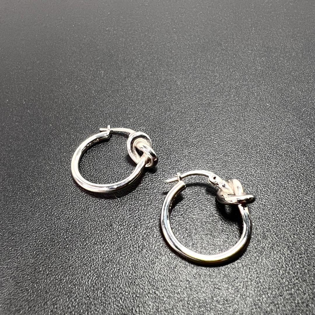 ✨正規品＆極美品‼️✨ セリーヌ ノット スモールフープ シルバー