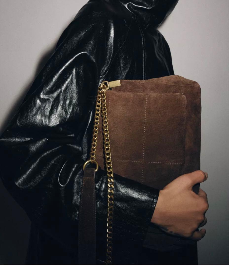 ZARAレザースエード ショルダーバッグ - メルカリ