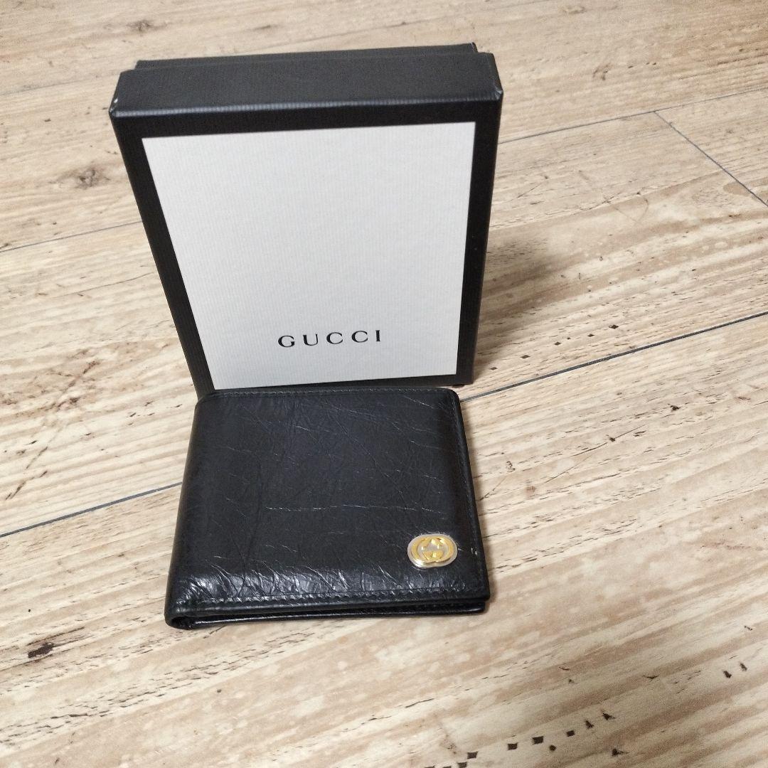 美品！！GUCCI ブラックレザー 二つ折り財布 GUCCI（グッチ） （新品・未使用品）グッチ 二つ折り財布 札入れ GG