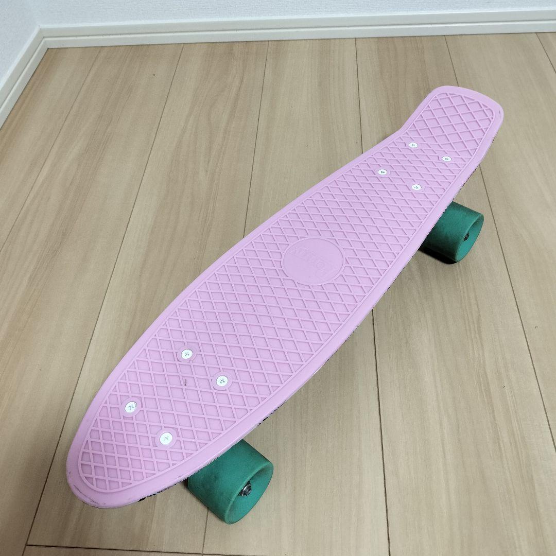 美品】Penny ペニー 22インチ スケートボード ピンク 幾何学模様