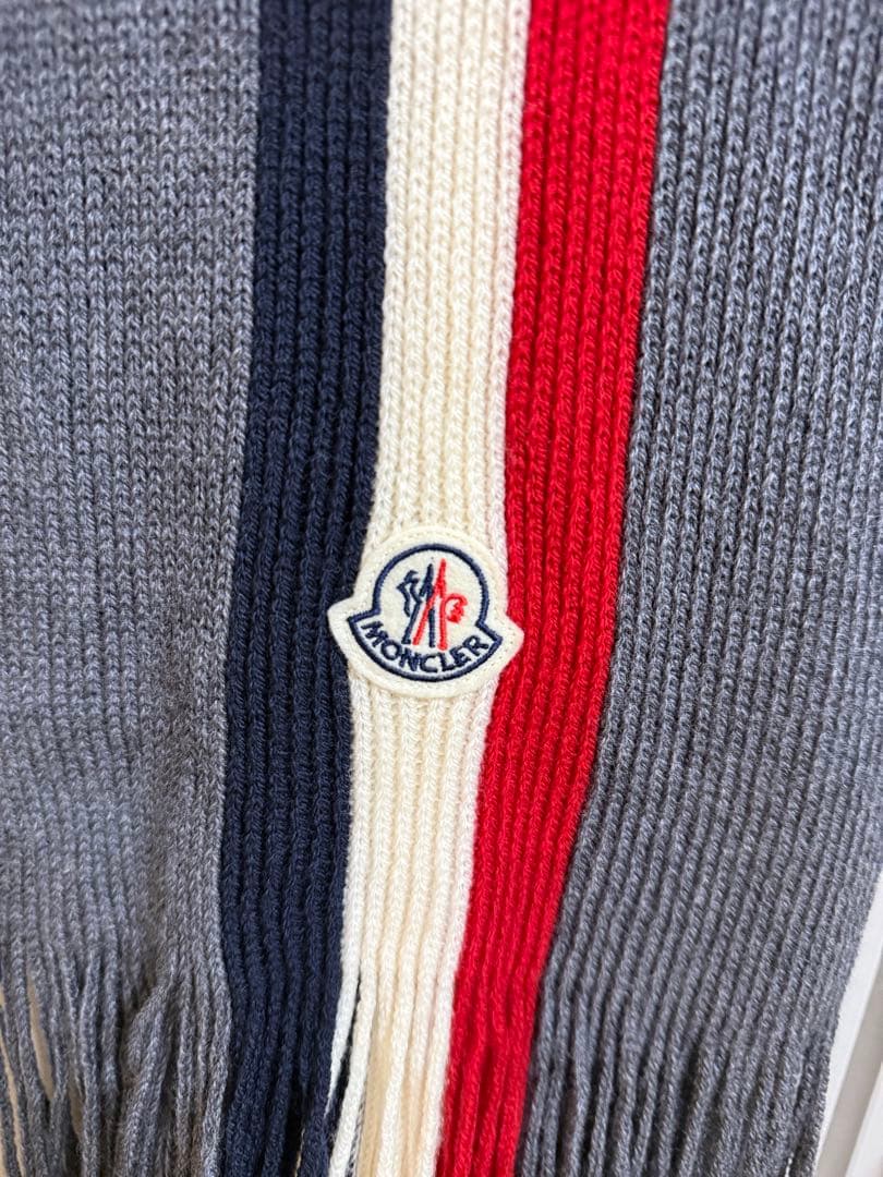 Moncler ストライプ ニットマフラー - メルカリ