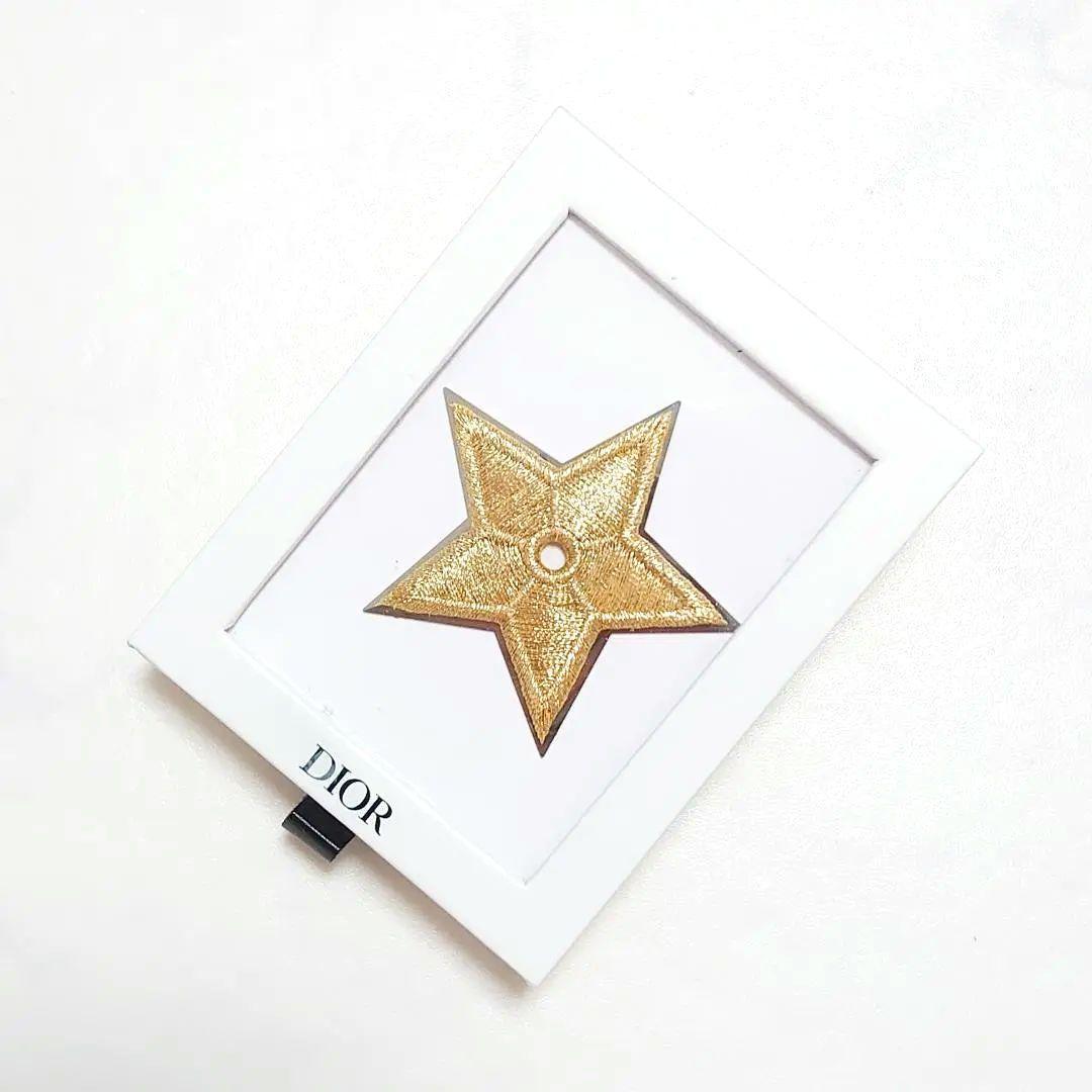 未使用 DIOR ディオール ノベルティ 星型 ピンブローチ ピンバッジ